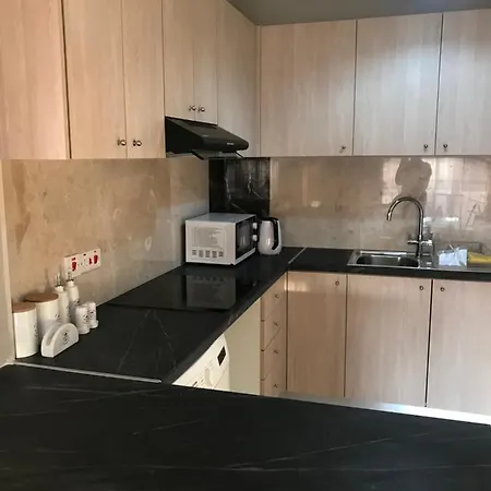 Апартаменты 2 Bedroom Modern *